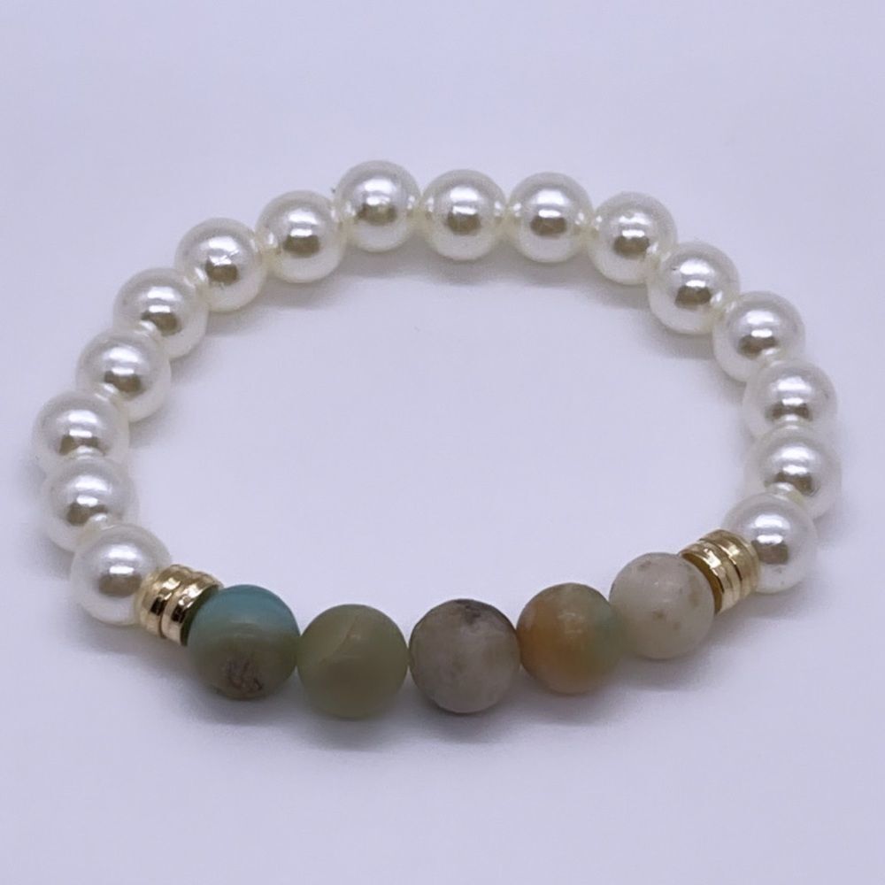 NWT Wool + Pepper Co. Beaded Bracelet